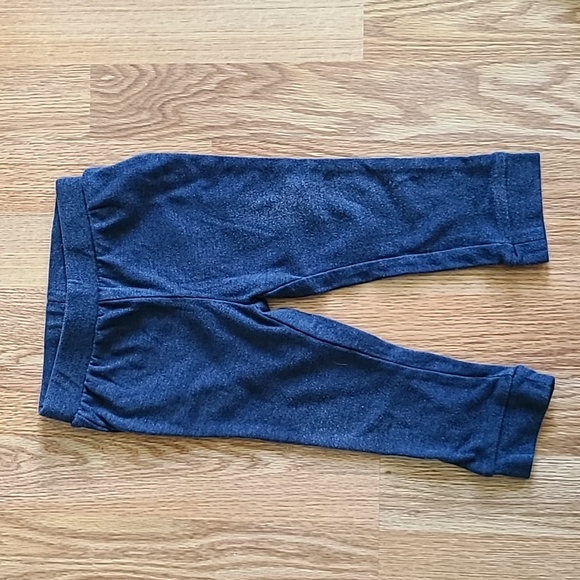 💥3/$10💥 OLD NAVY Set of 2 Pants - Picture 3 of 4